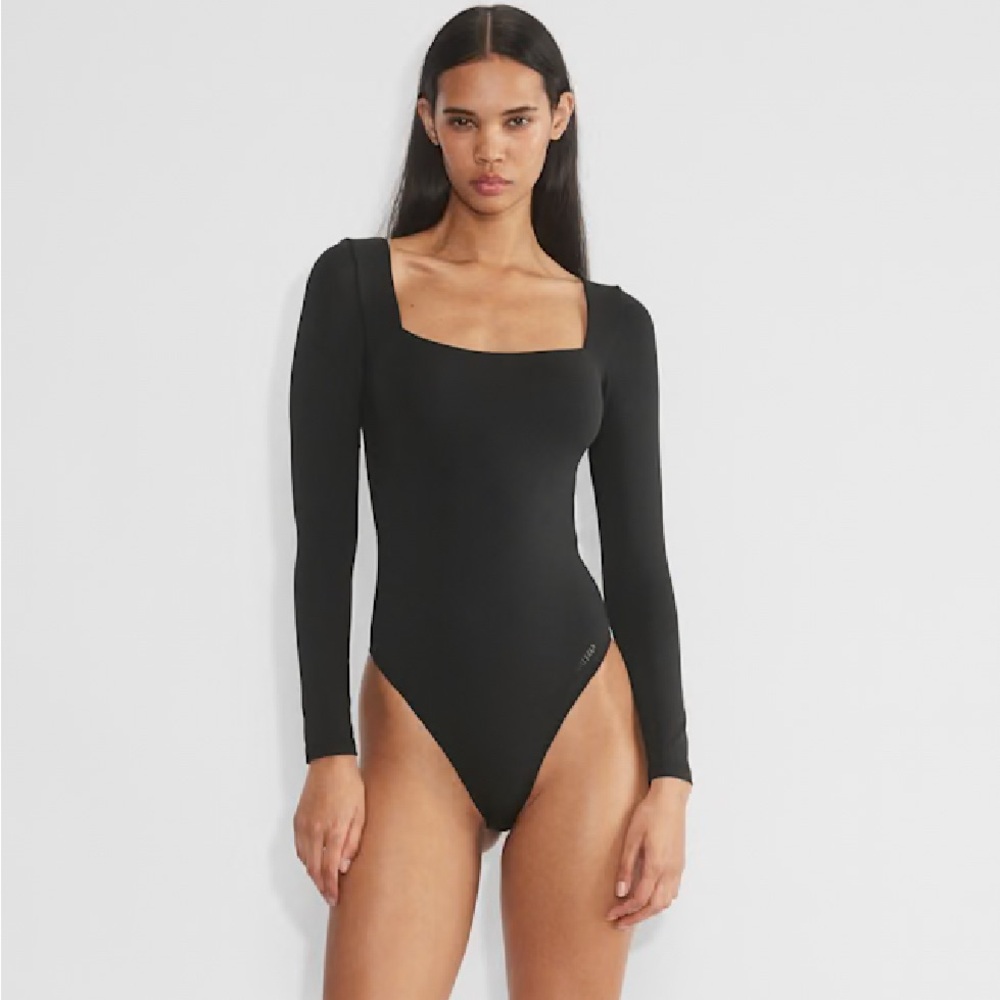 Aritzia Contour Bodysuit - Size L